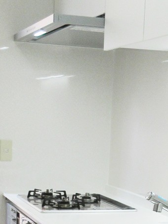 スタイリッシュ&シンプルで使いやすいキッチンに　横浜市青葉区Y様邸